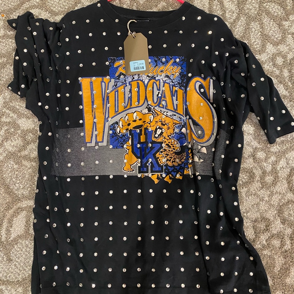 Kentucky Wildcats LF Oversized Bedazzled T-shirt
